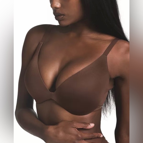 SKIMS Wireless Form Push Up Plunge Bra Cocoa NWT 30D - Picture 3 of 7